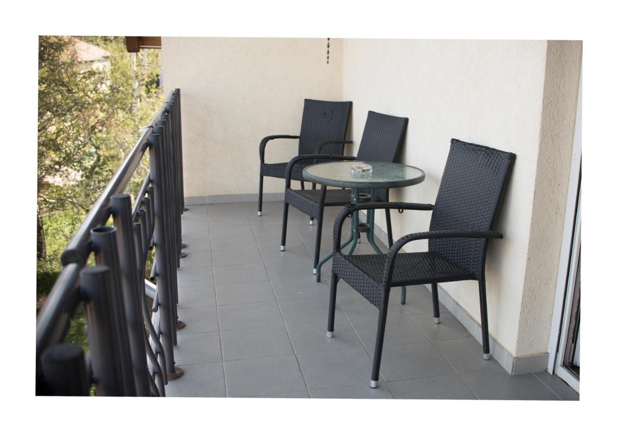 Wolf Apartman101, Wolf Apartman 102 Hotel Sarvar Luaran gambar